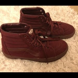 VANS Women’s 9 Sk8-Hi maroon/burgundy mono